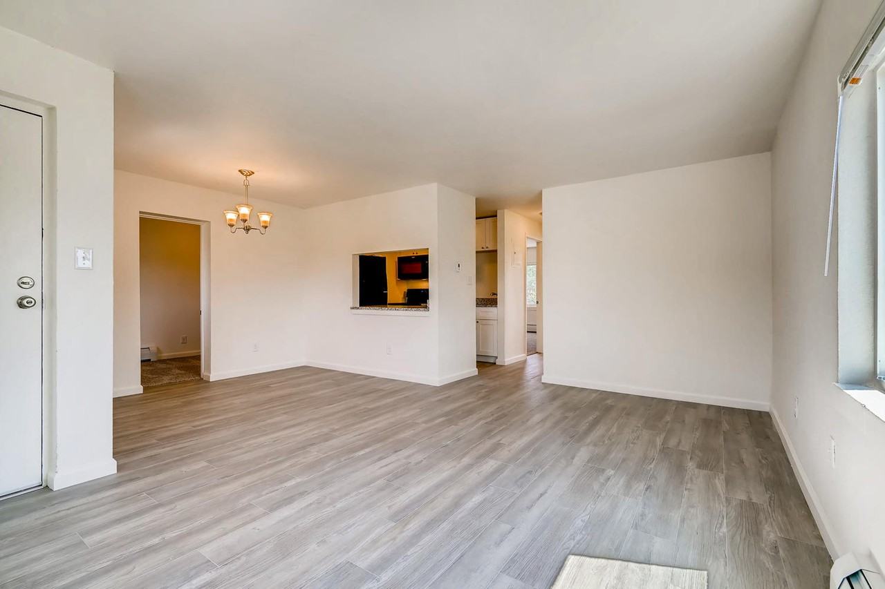1270 Wolff St - Photo 3 of 17