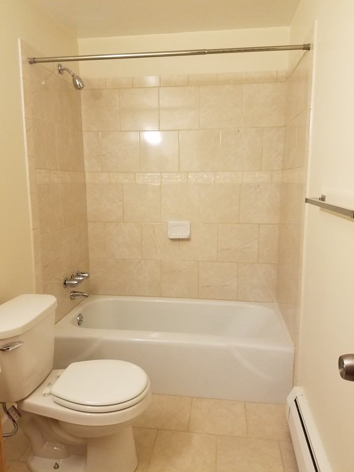 83 Remick Pkwy - Photo 2 of 6