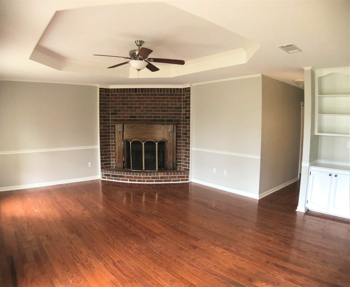 7910 Bayou Fountain Ave - Photo 3 of 12