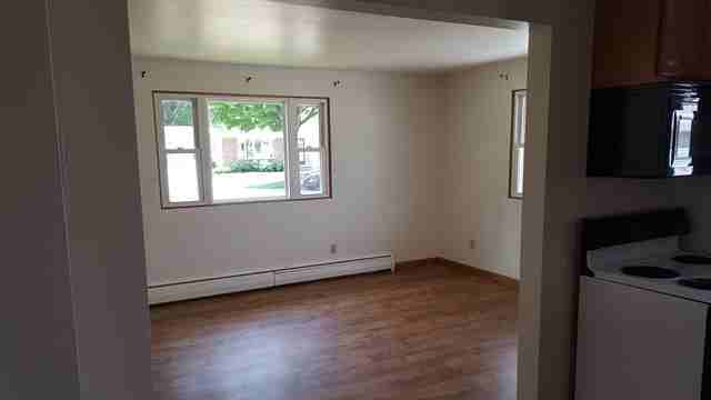 509 Susan St - Photo 2 of 6