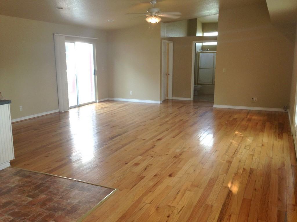 5451 Spar Cir - Photo 3 of 8