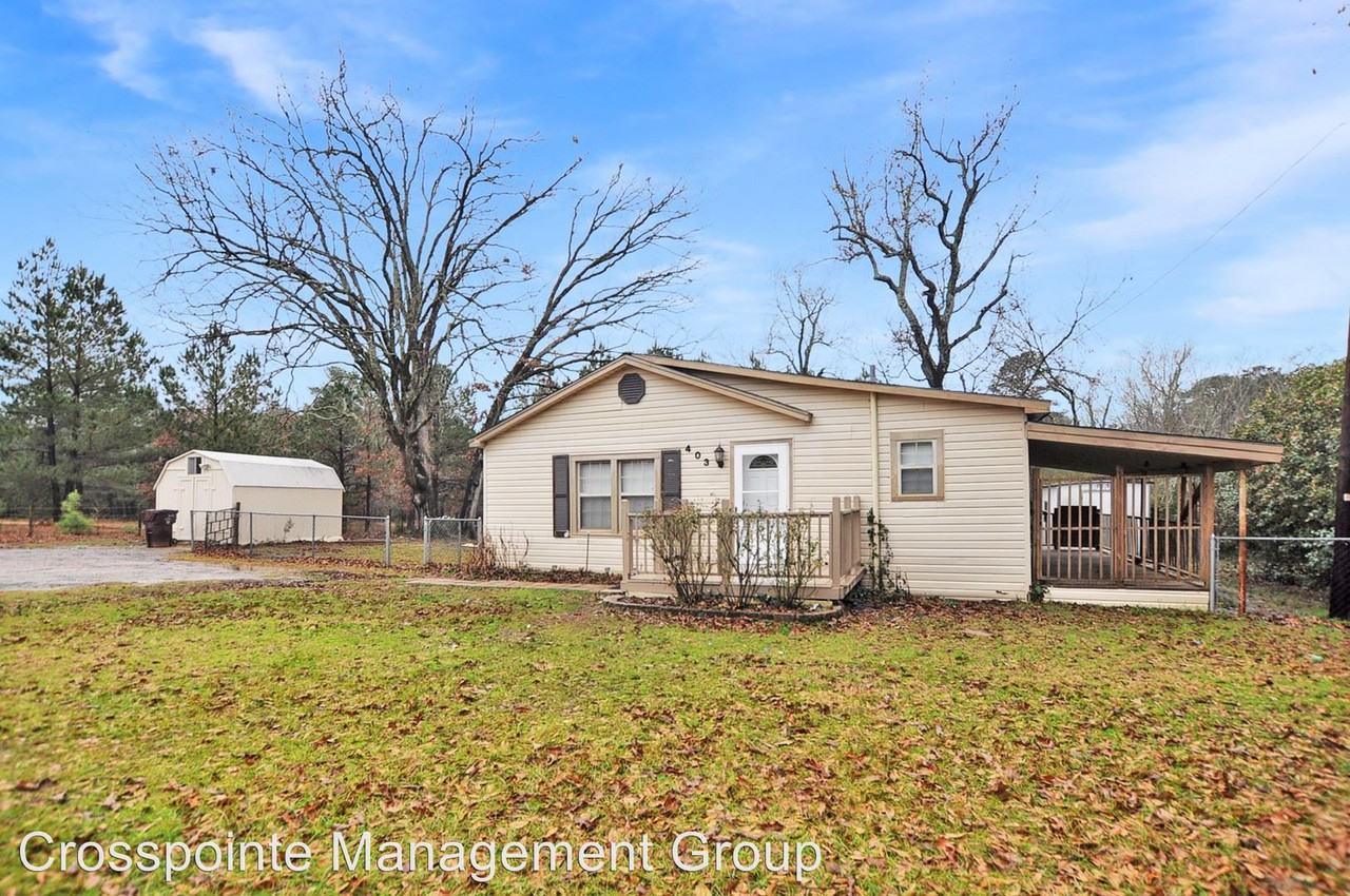 403 N Main St - Photo 2 of 13