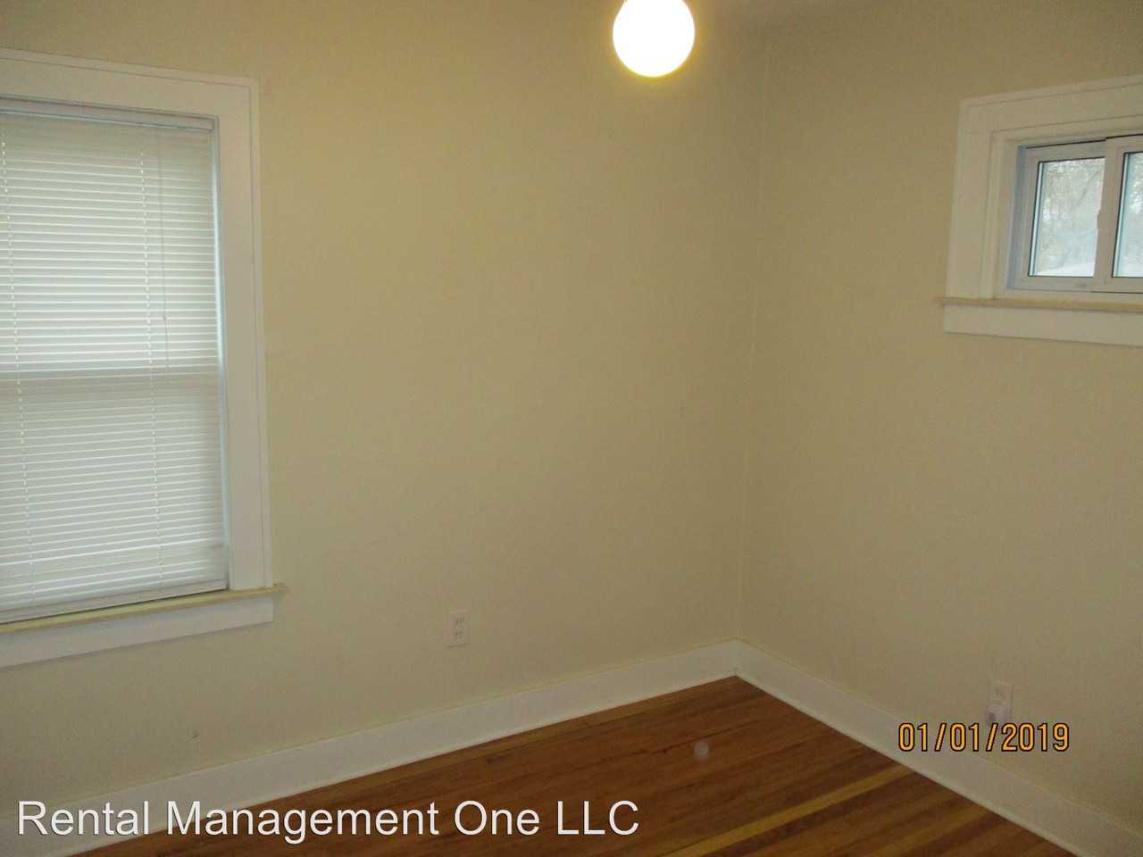 2061 Cornell St - Photo 3 of 8