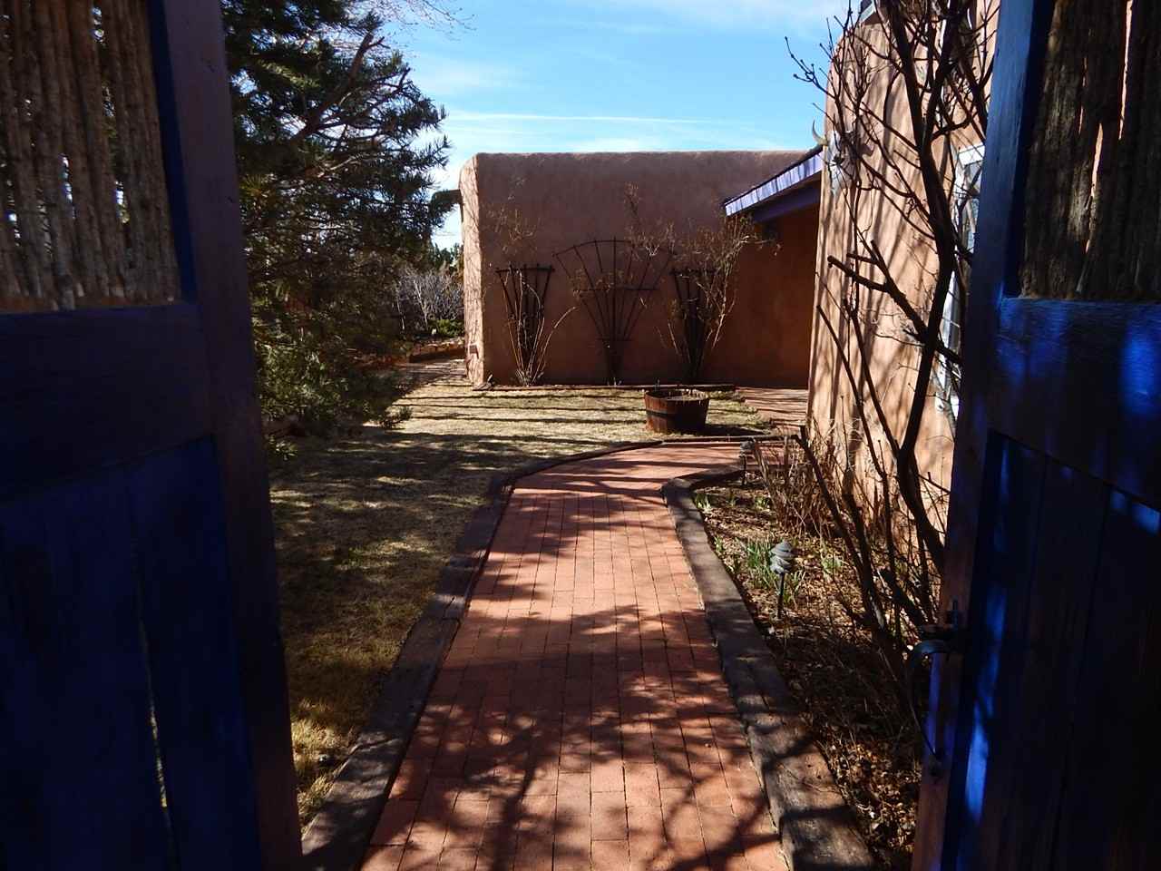 22 Bonito Rd - Photo 2 of 27