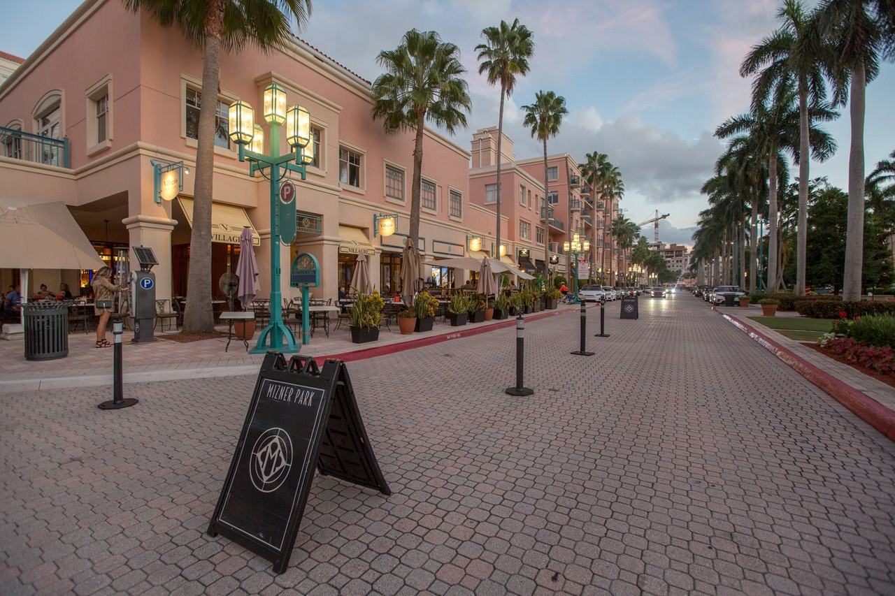 Comfort shoes mizner store park
