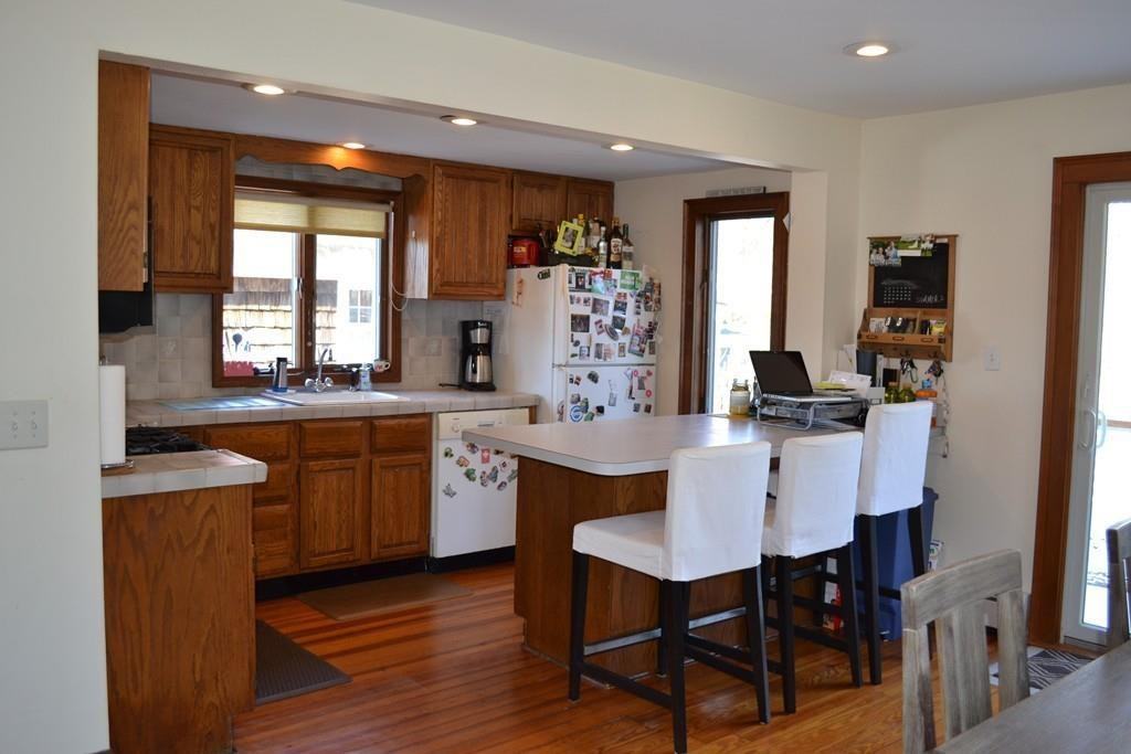 170 Willow Rd - Photo 3 of 14