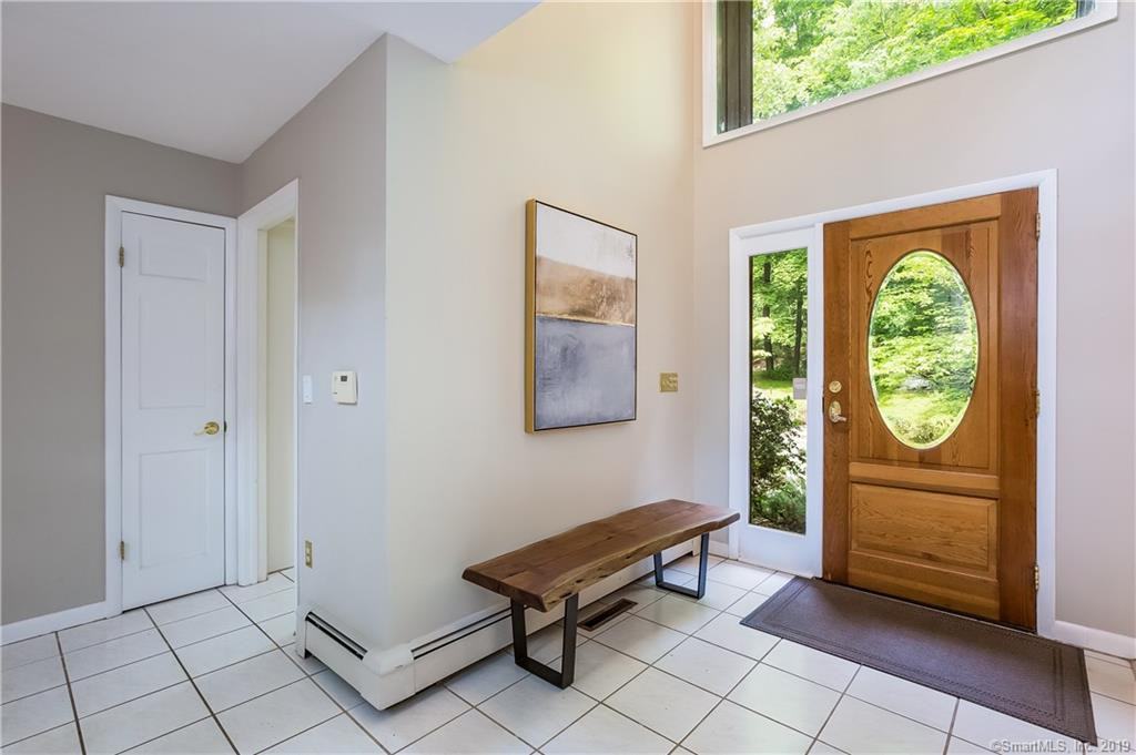 9 Treadwell Ct - Photo 3 of 38