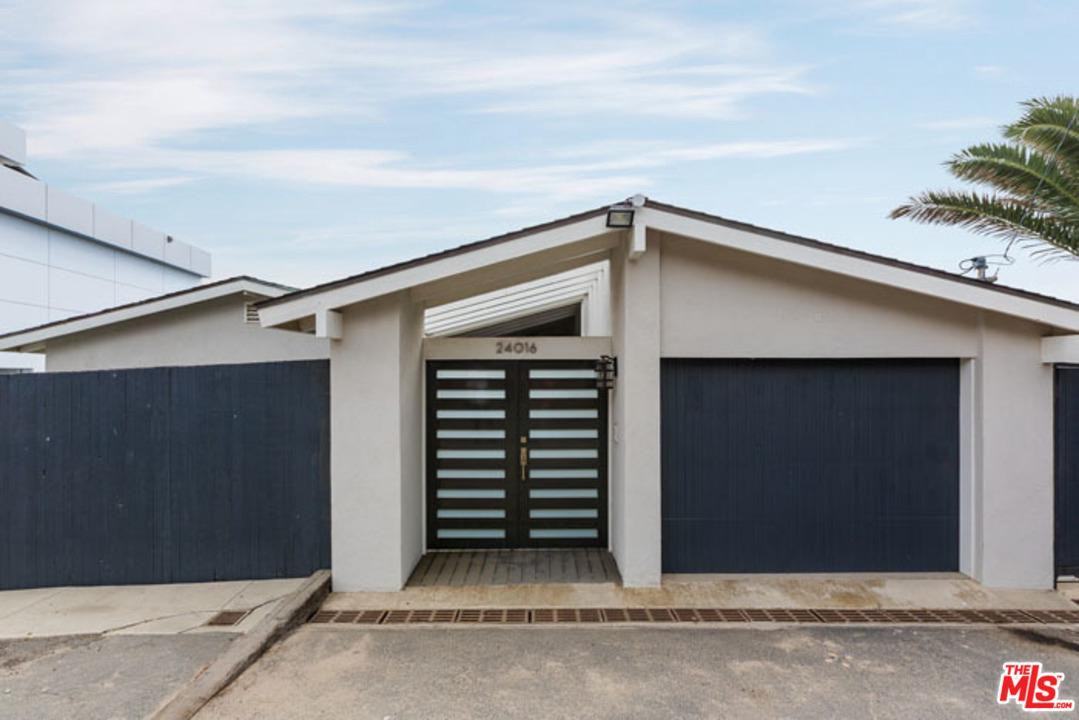 24016 Malibu Rd - Photo 2 of 16