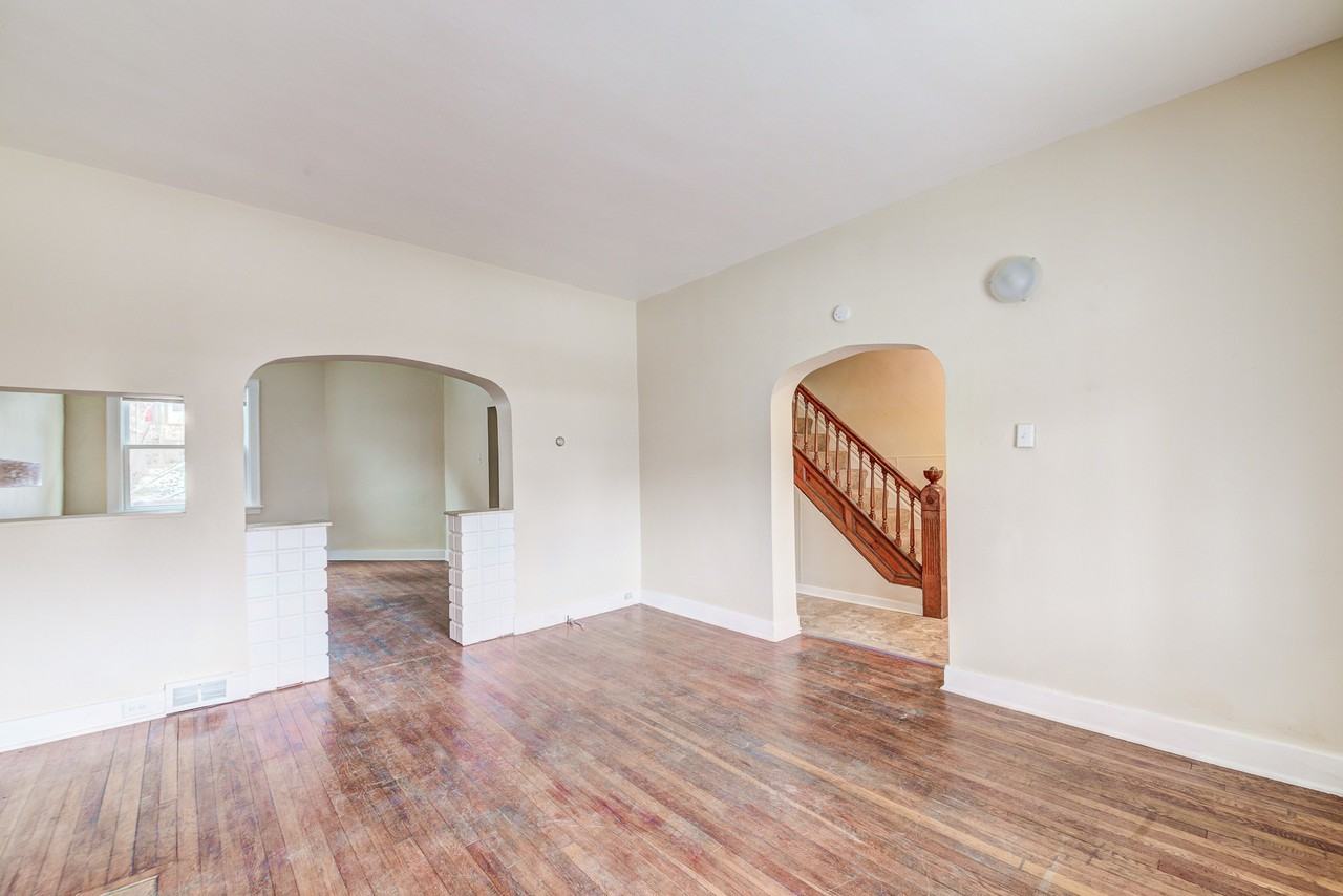 433 Winton Street - Photo 2 of 15