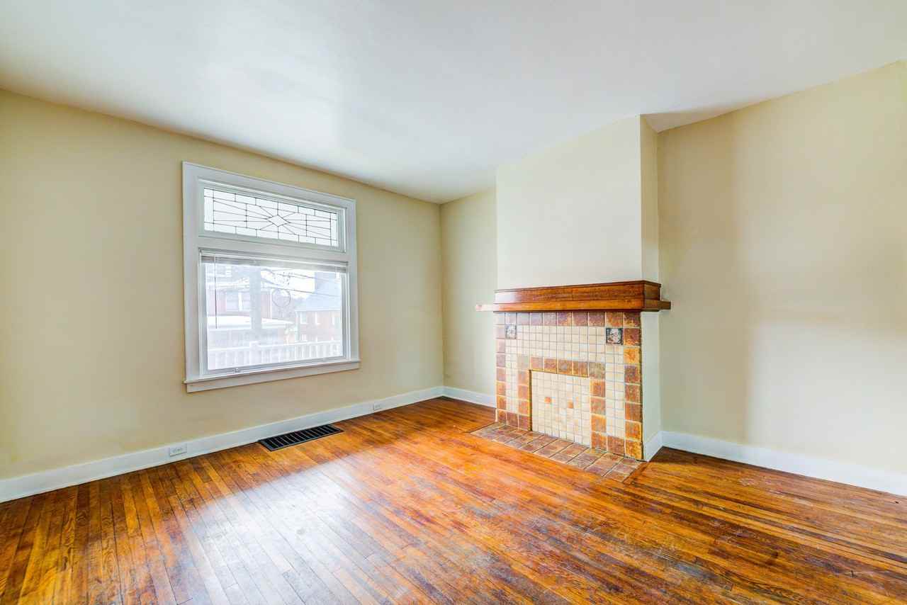 433 Winton Street - Photo 3 of 15