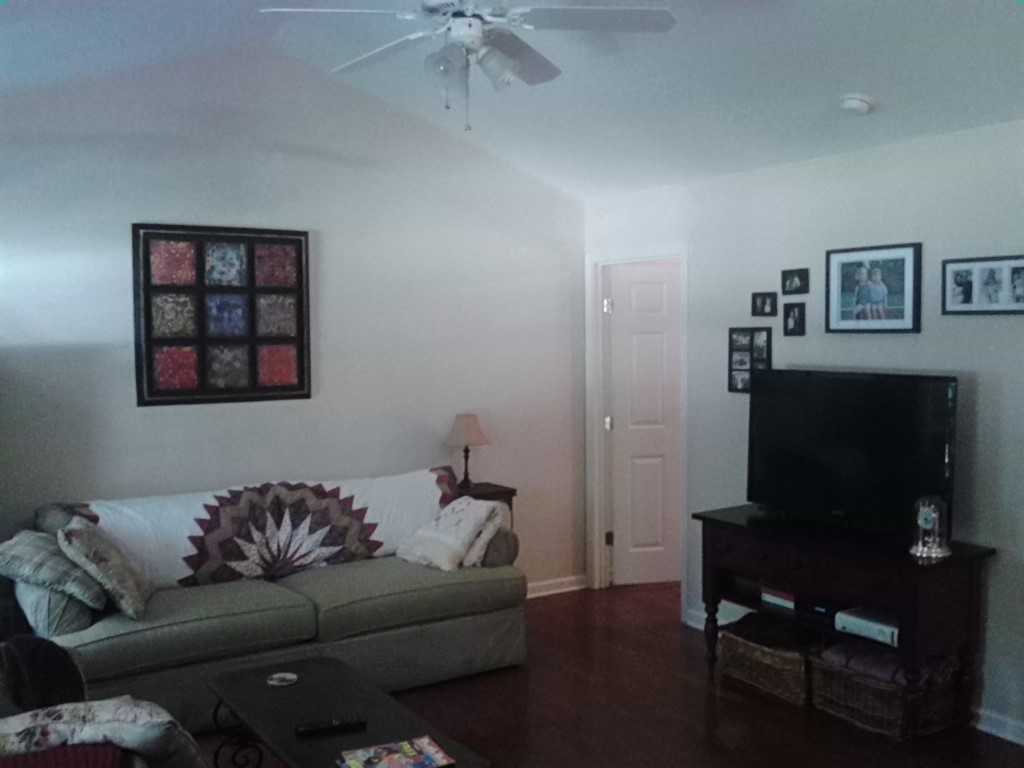 109 Blossom Ferry Road - Photo 7 of 10