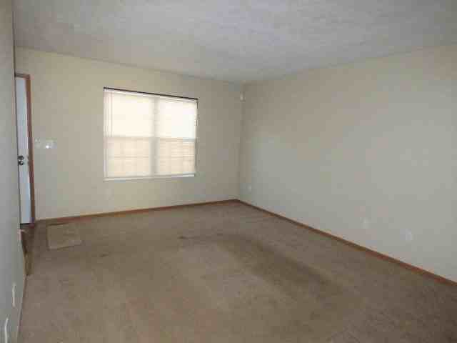 699 Keys View Ct - Photo 2 of 13