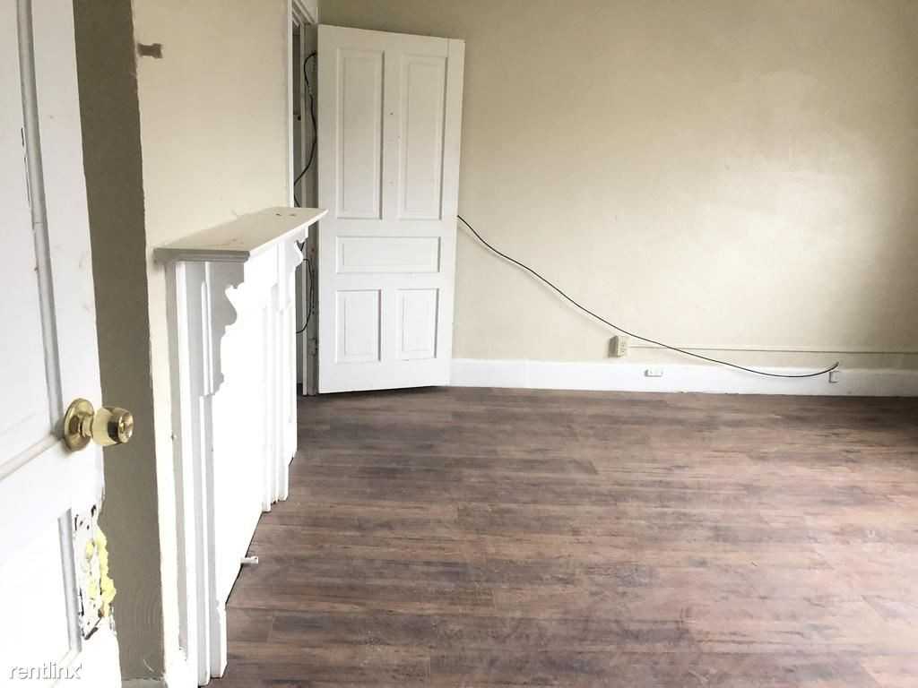 902 Idlewood Ave #2 - Photo 3 of 13