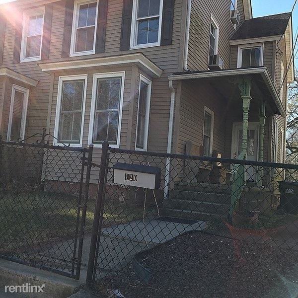 120 S Main St - Photo 2 of 5