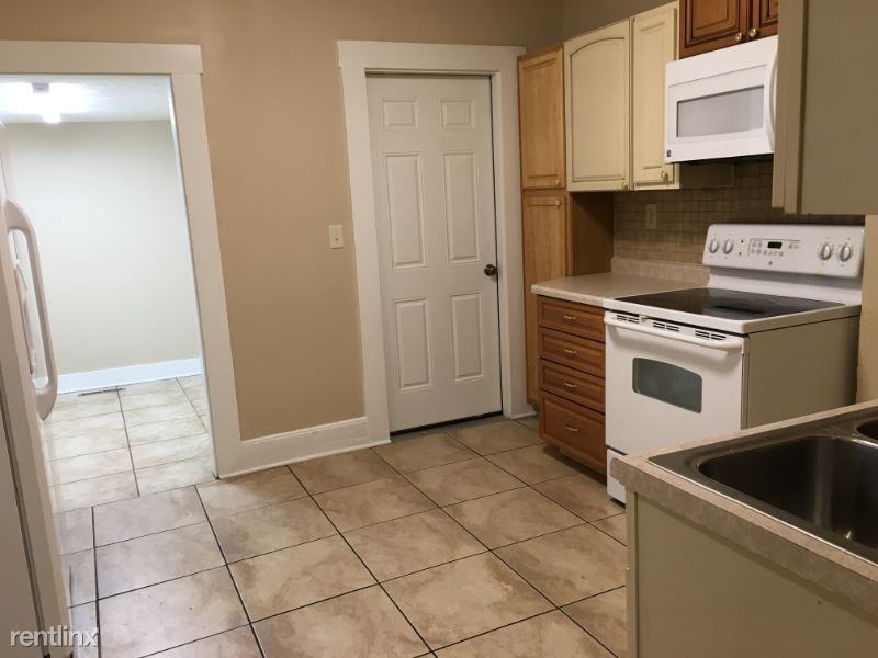 223 Harrison St - Photo 2 of 17