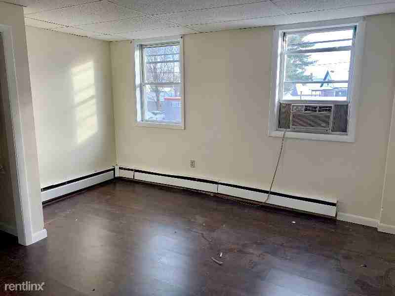 43 Center St - Photo 3 of 6