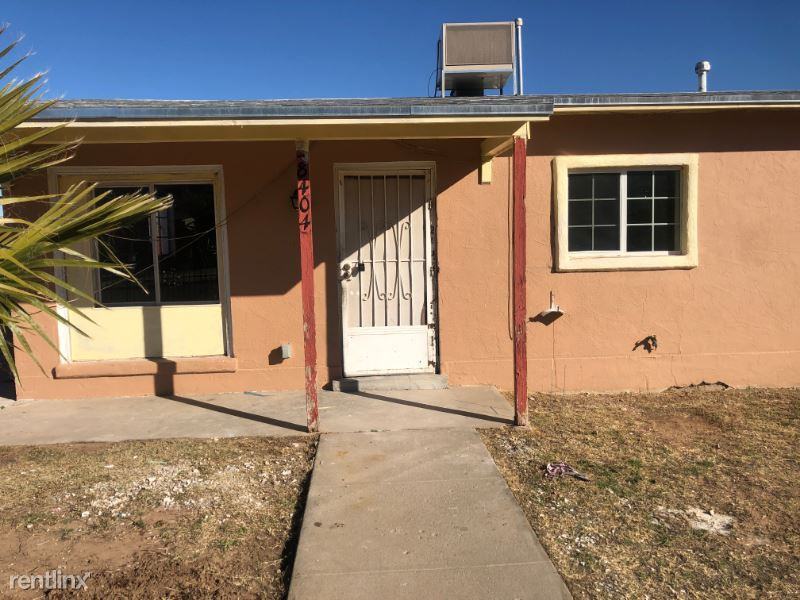 8404 Capitan Cir - Photo 2 of 18