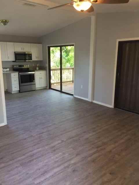 362 Lemon Ave - Photo 2 of 11