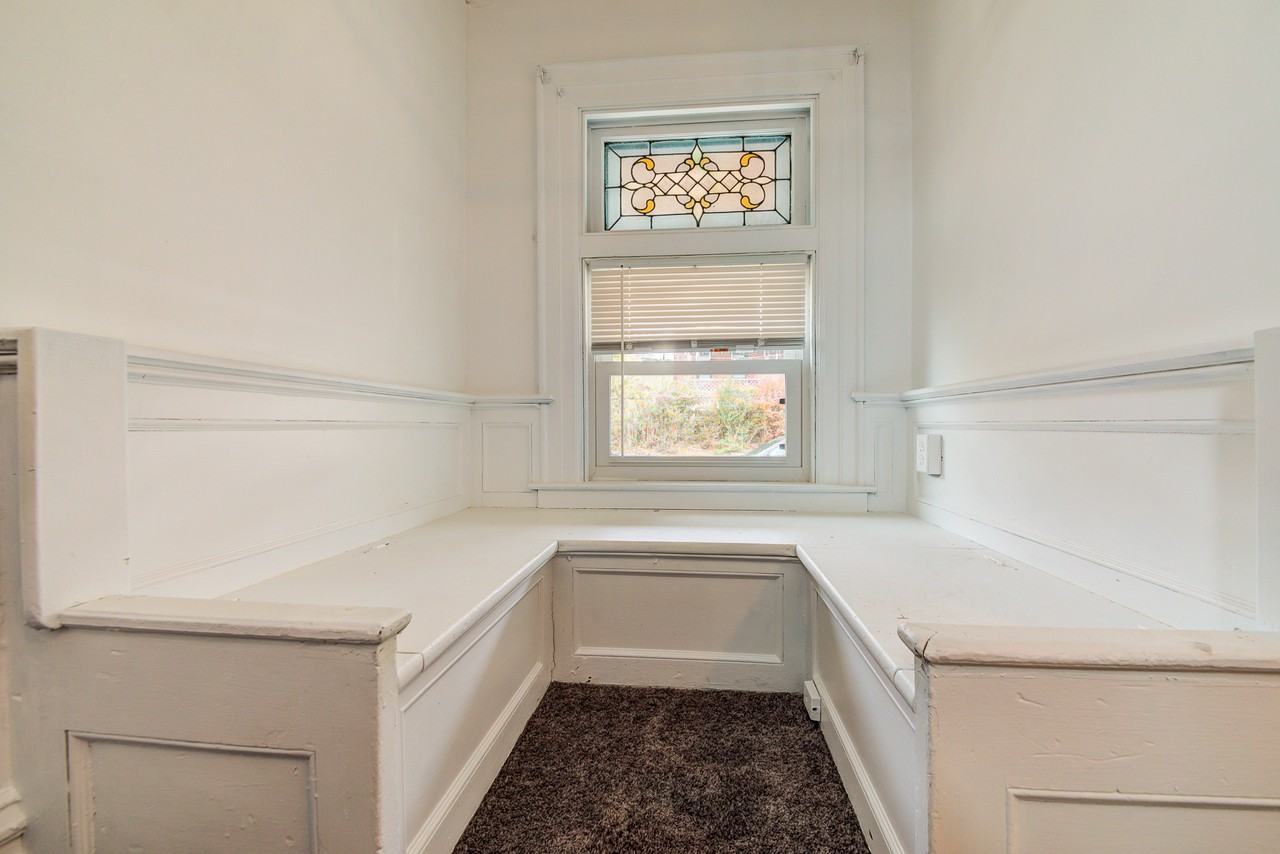 624 Eureka Street - Photo 2 of 27