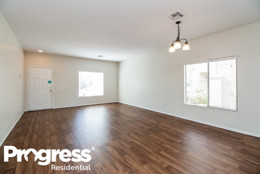 5202 W Apollo Rd - Photo 2 of 15