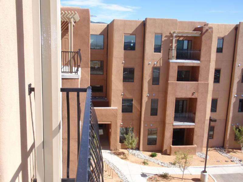 Tres Santos Apartments - Photo 2 of 7