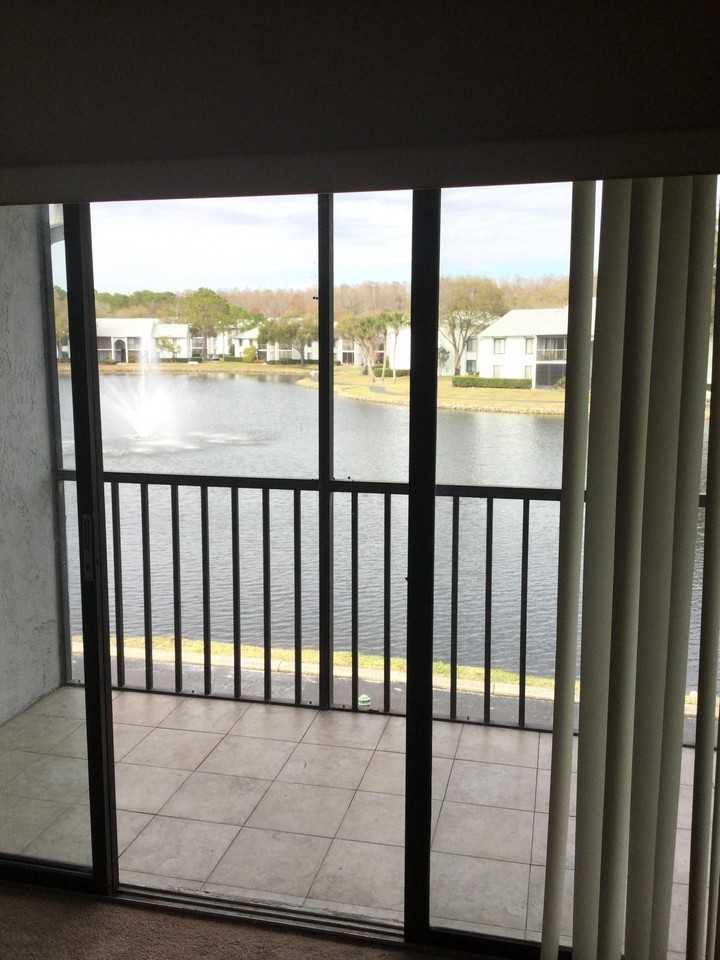 1109 Pine Ridge Cir W - Photo 3 of 12