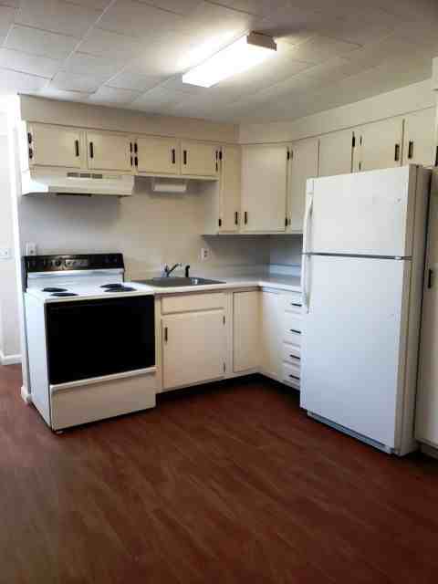 516 1/2 1/2 Avenue E - Photo 2 of 6