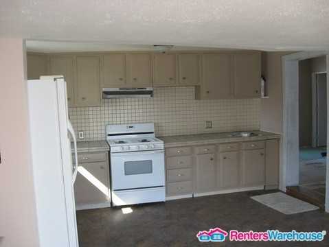 230 S Linden St - Photo 3 of 19