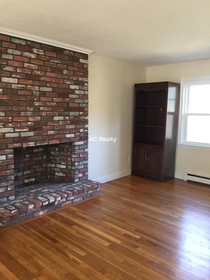 1 Valleywood Cir - Photo 3 of 17