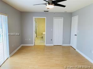 15398 Southwest 172nd Terrace - Photo 3 of 7