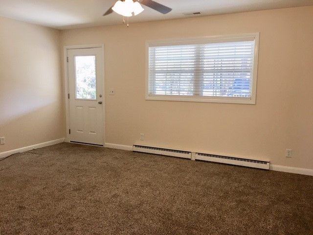 209 Bayshore Dr - Photo 2 of 17