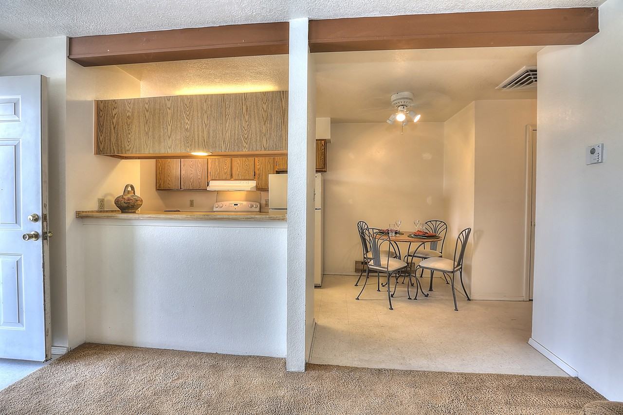Hacienda Este Apartments - Photo 3 of 11