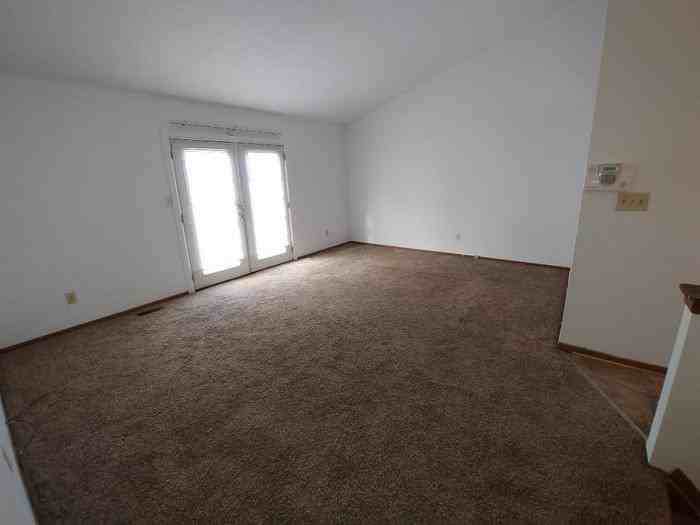 4057 Plateau St - Photo 2 of 10