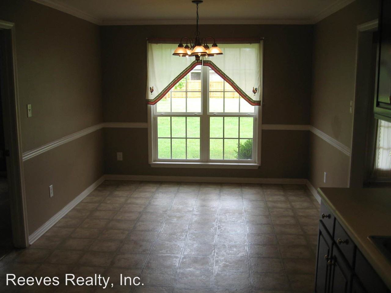 9106 Dawes Ln - Photo 2 of 3