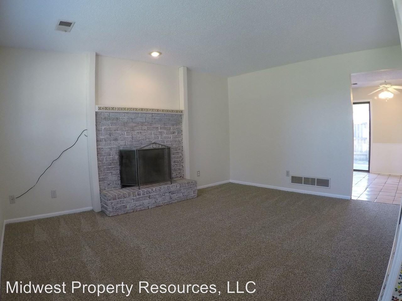 520 SE Hampton St - Photo 3 of 9