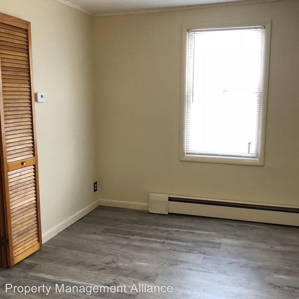 441 North Washington Street - Photo 3 of 8