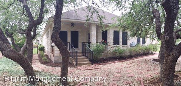 404 Sabine Dr - Photo 3 of 4