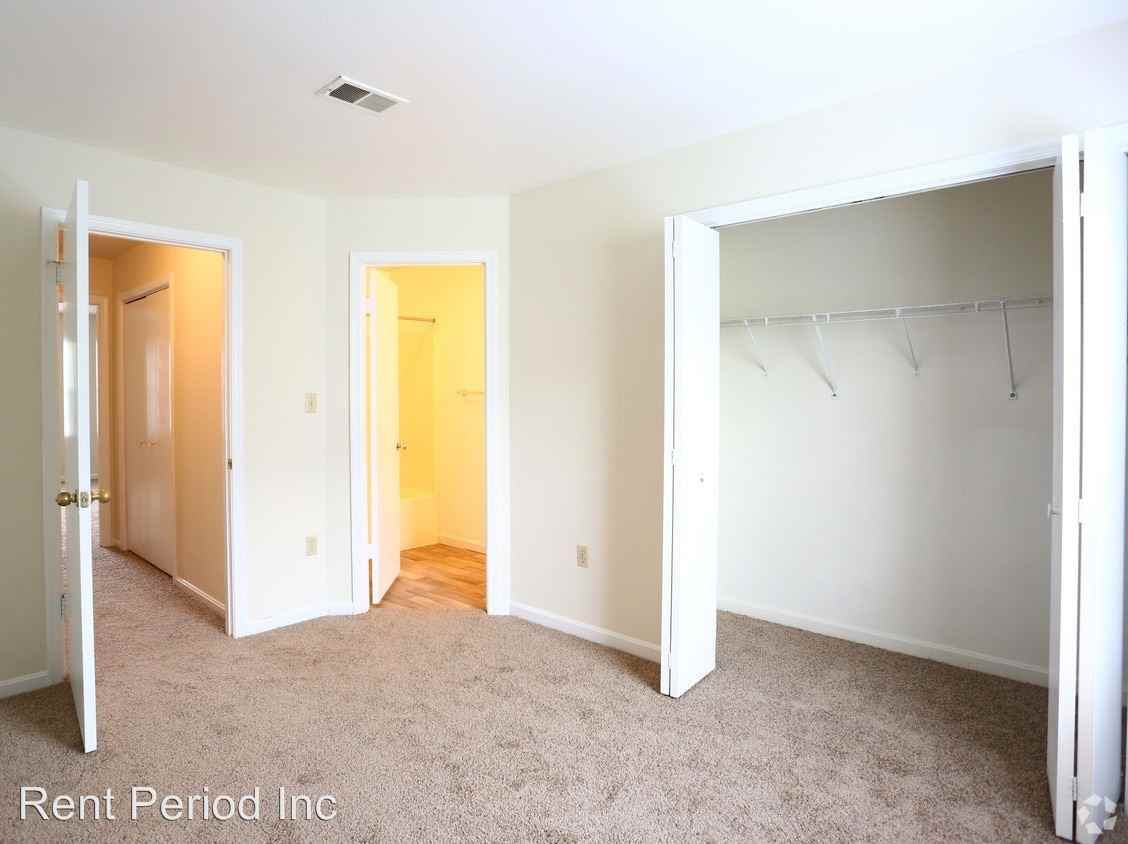 3966 Eastgate Dr - Photo 2 of 2