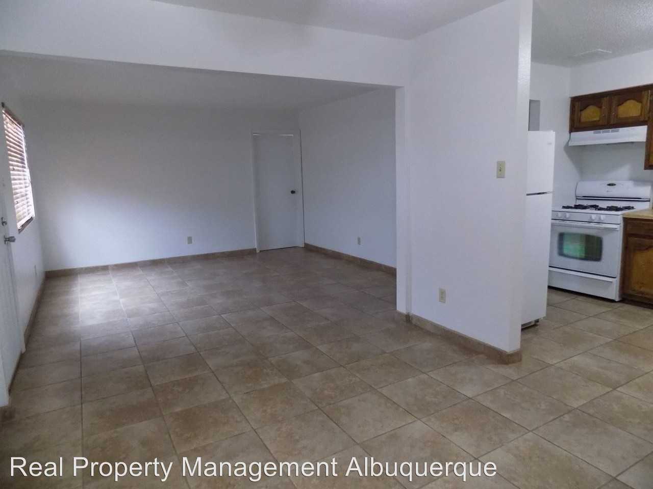 1330 San Antonio St NW - Photo 2 of 10