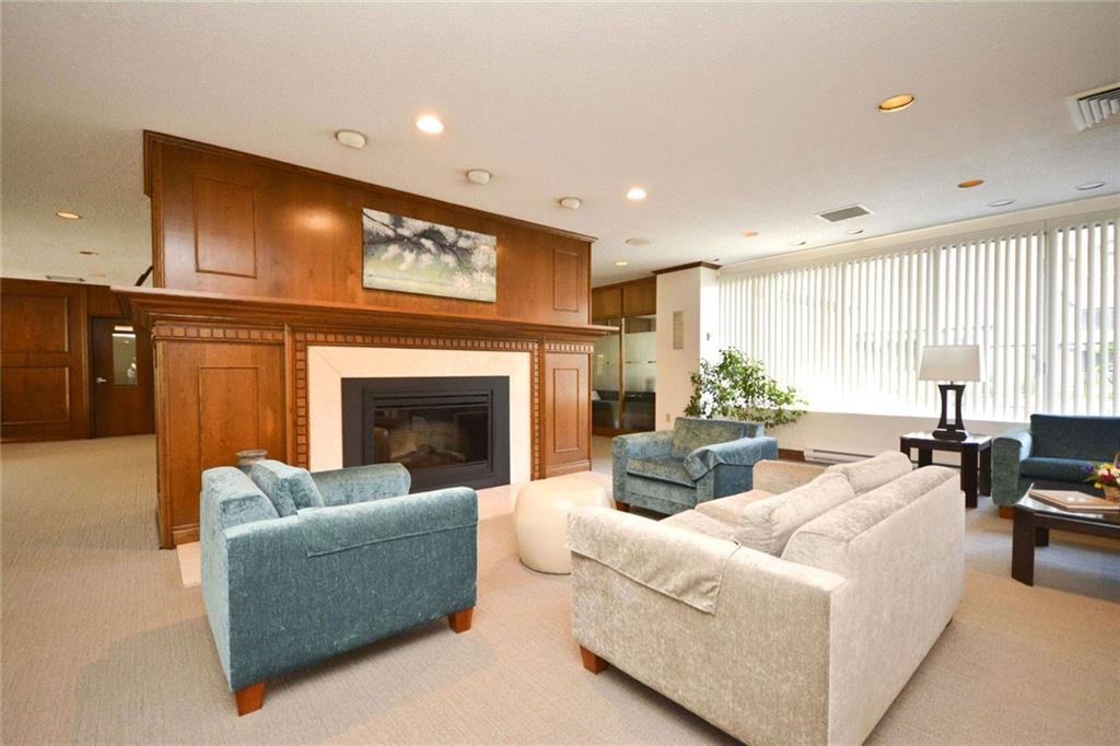 530 Laurier Avenue West - Photo 3 of 21