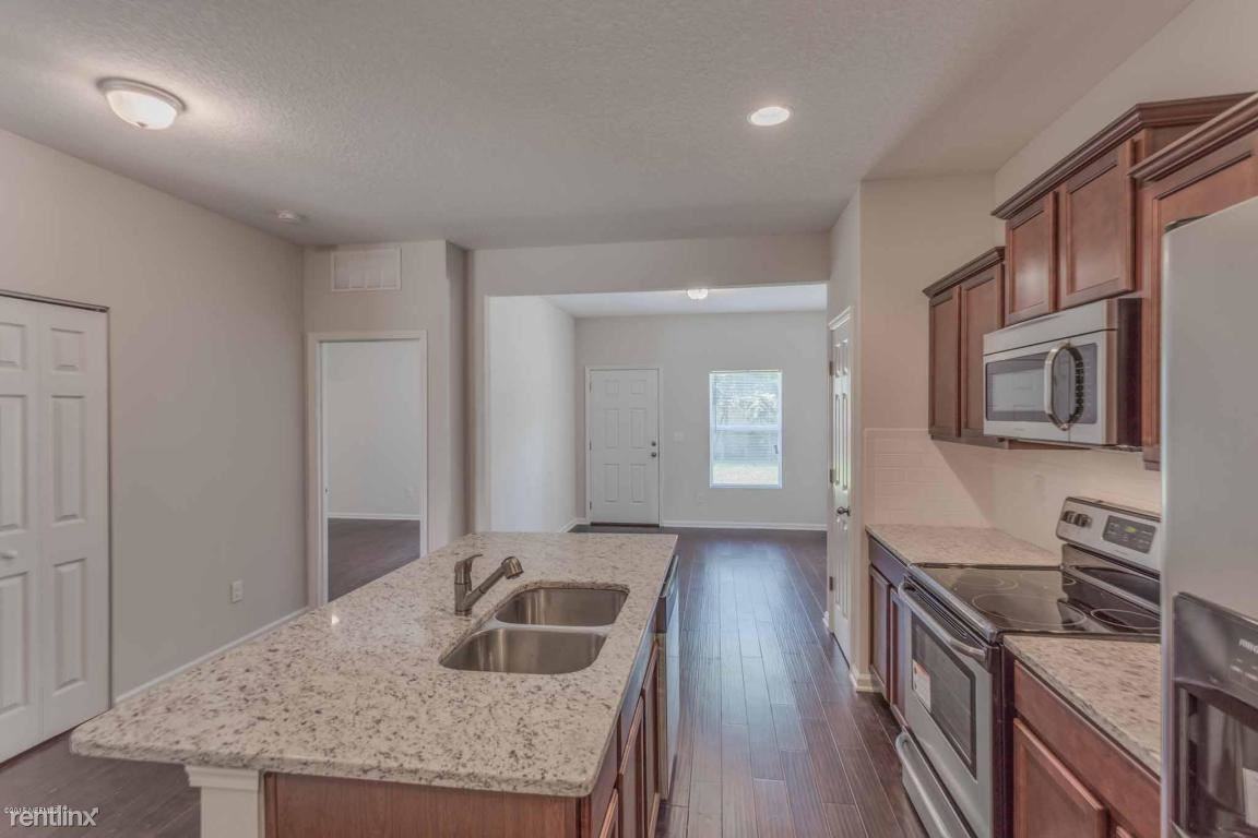 5055 Sunderland Rd - Photo 2 of 25