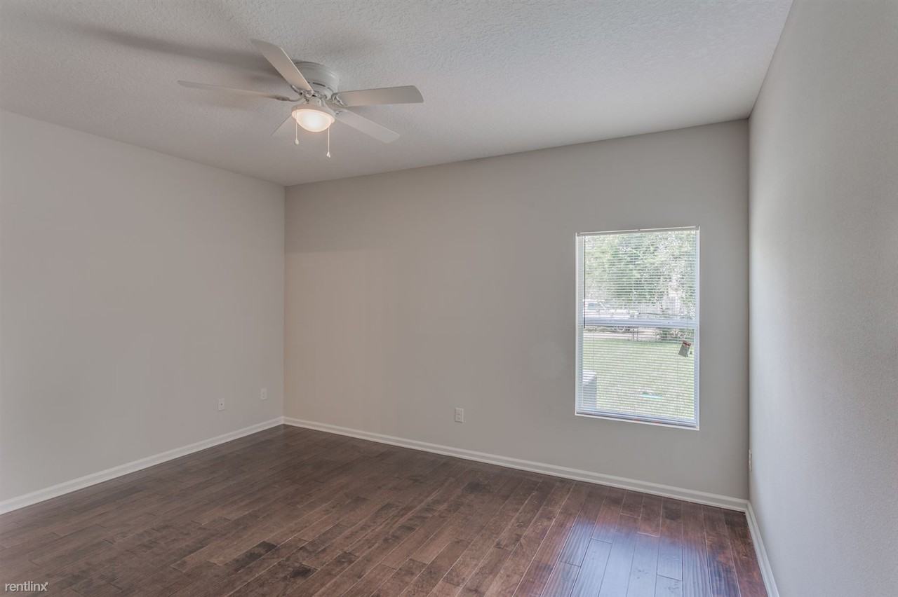 5055 Sunderland Rd - Photo 3 of 25