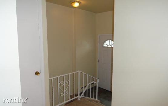 165 Summit View Ct - Photo 2 of 15