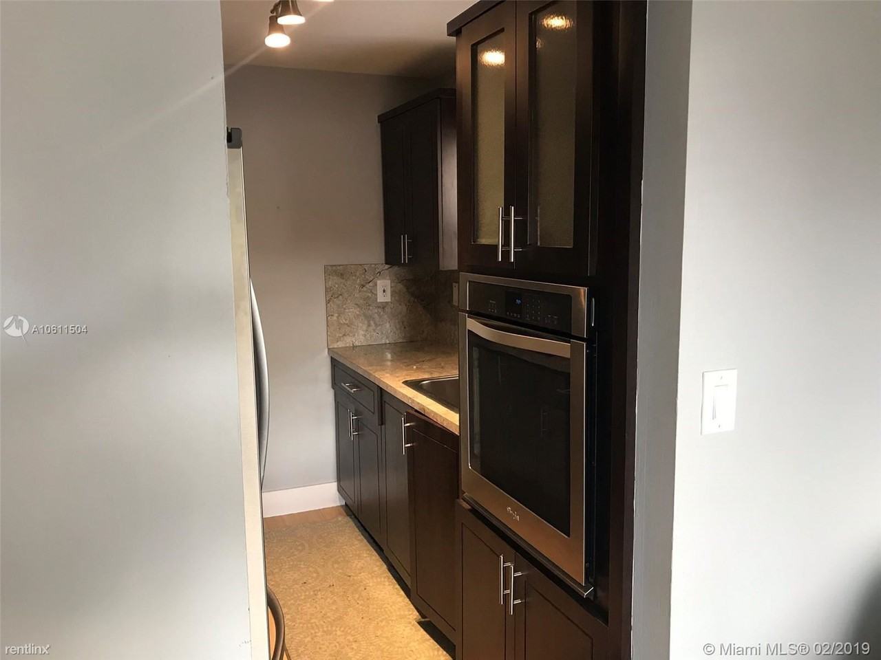 1121 SW 122nd Ave - Photo 3 of 7