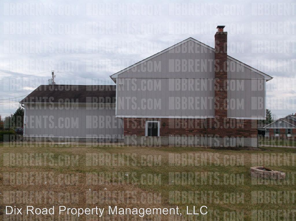 8314 Luster Dr - Photo 2 of 13