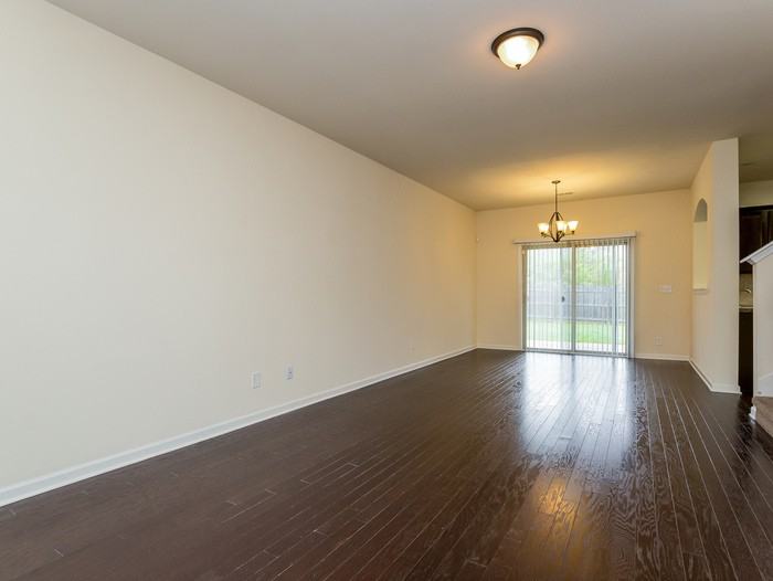 160 Green Wood Cir - Photo 2 of 8