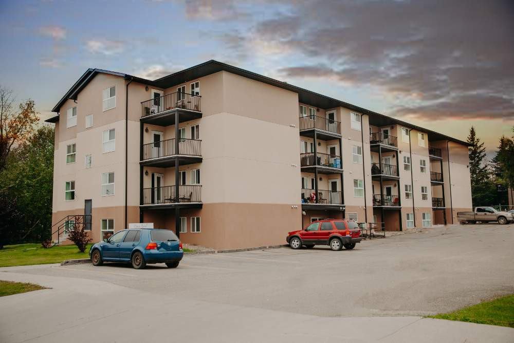 Paragon Apartments - Photo 3 of 5