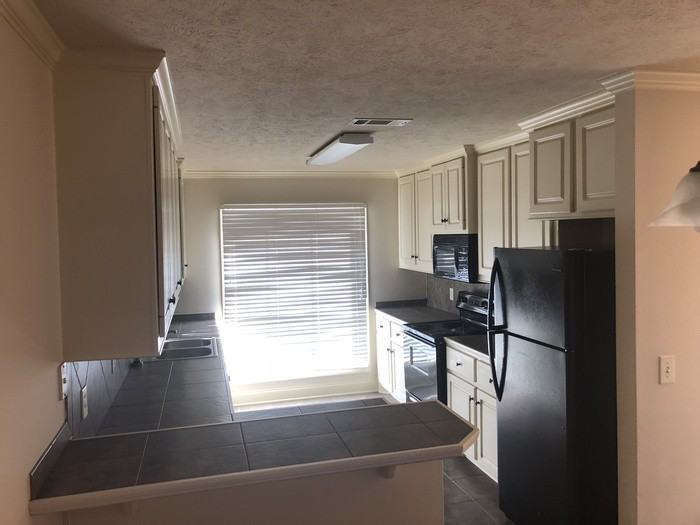 116 Jody Dr - Photo 2 of 6