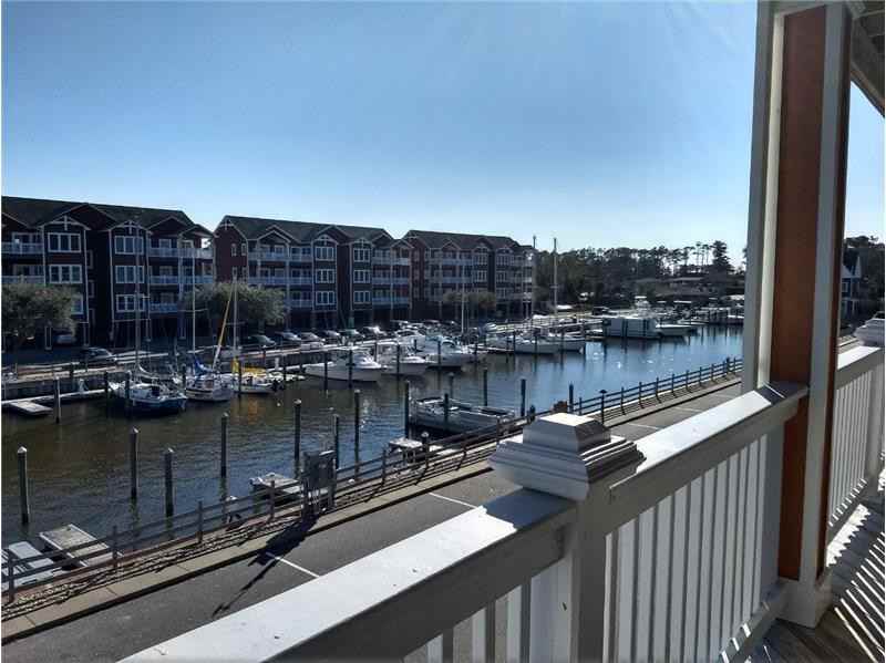 503 N Bay Club Dr - Photo 3 of 16