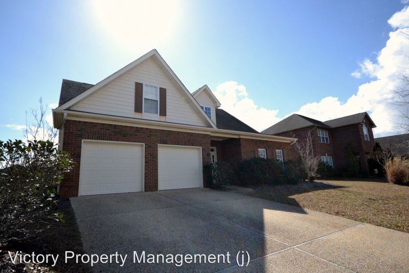 1305 Wakefield Ct - Photo 3 of 47